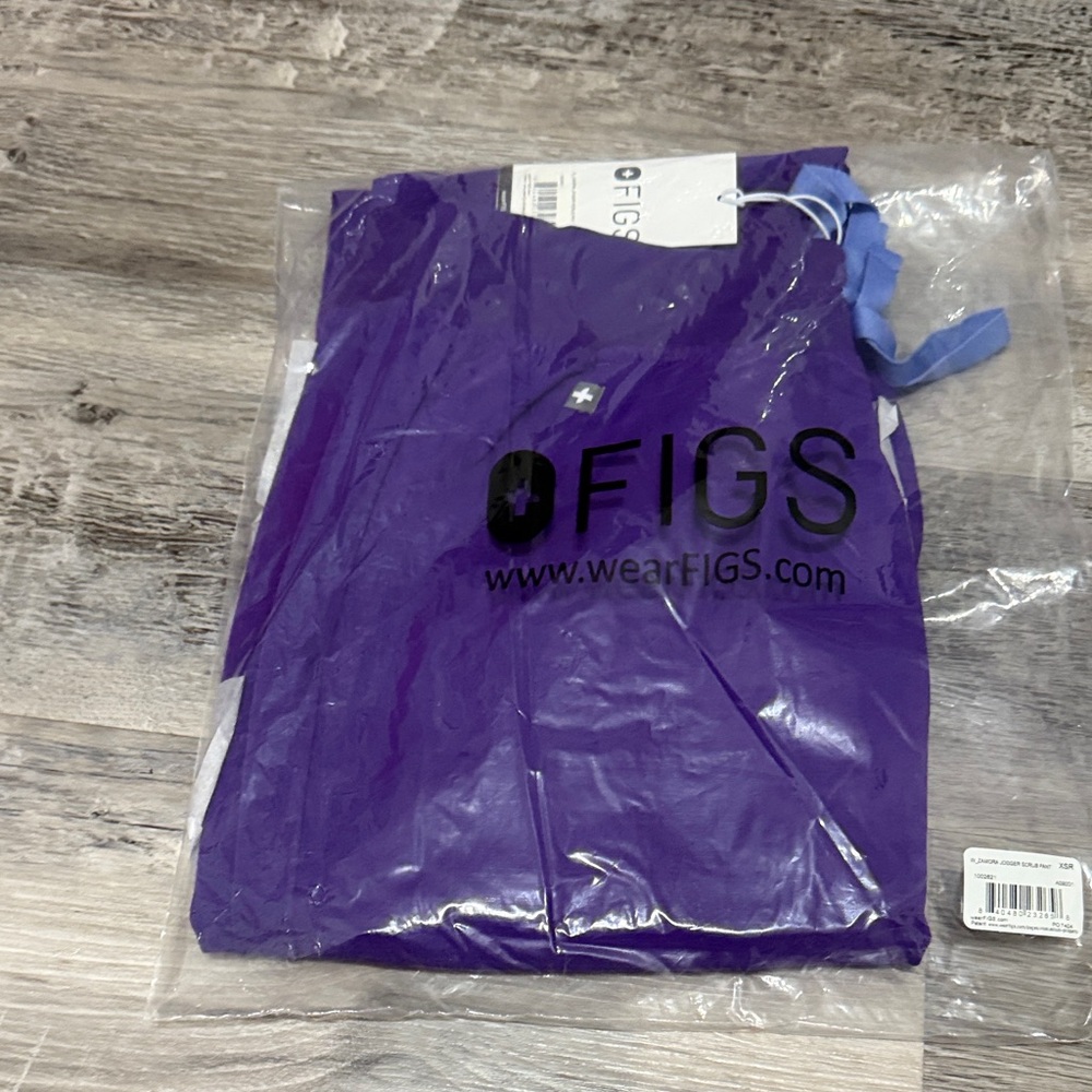 Figs digital grape XSR Zamora